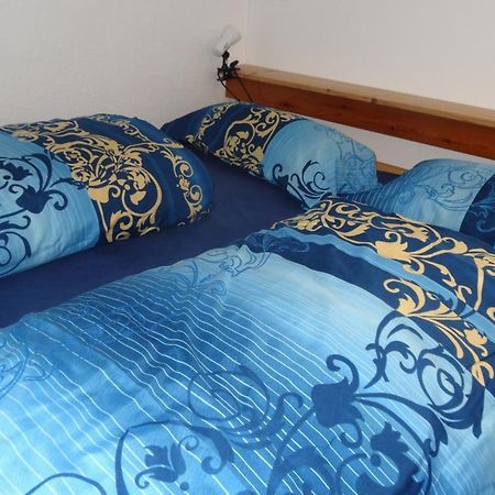 Private Gastezimmer Bei Ila Zimmerling Dresden Luaran gambar